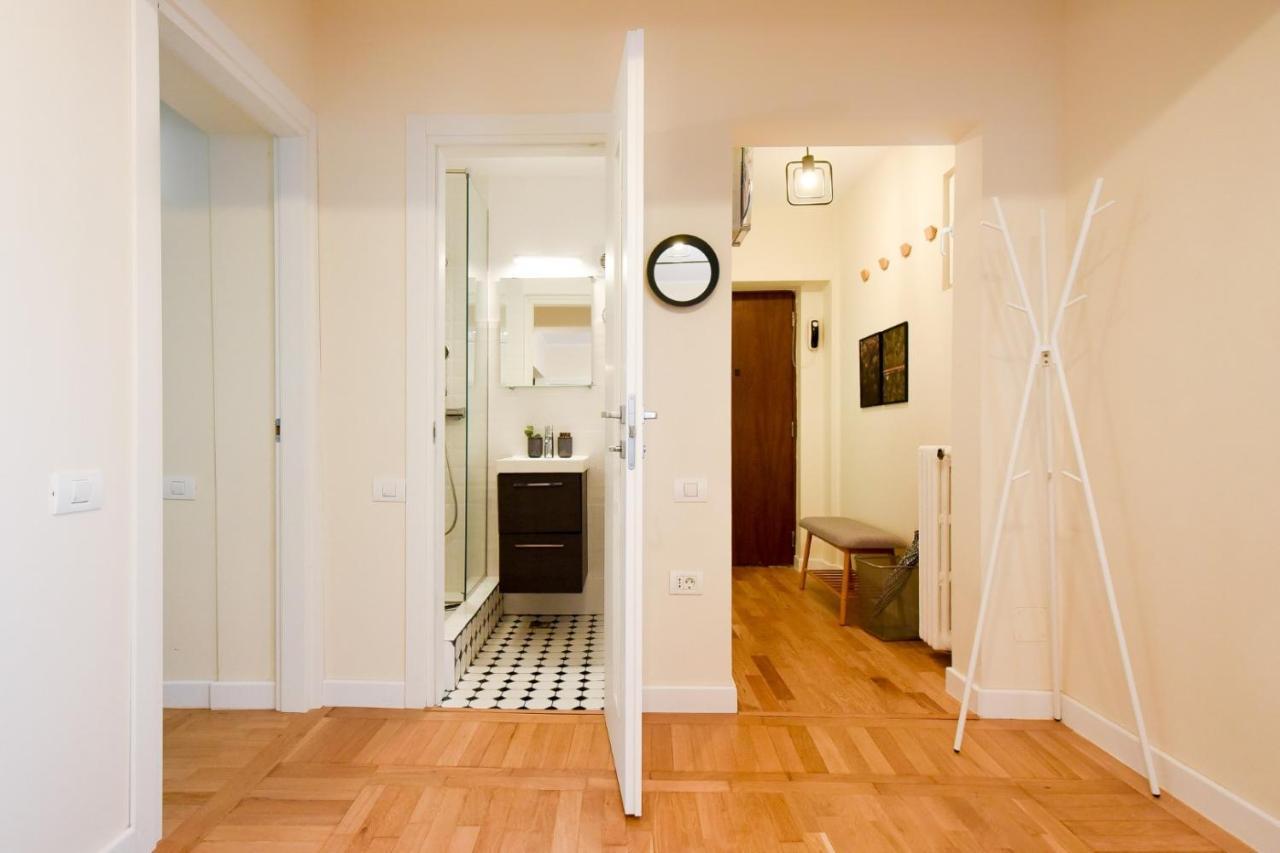 The Dream Apartment - Near Radisson Hotel Boekarest Buitenkant foto