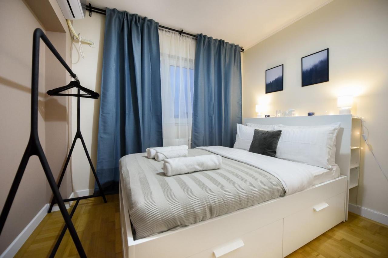 The Dream Apartment - Near Radisson Hotel Boekarest Buitenkant foto