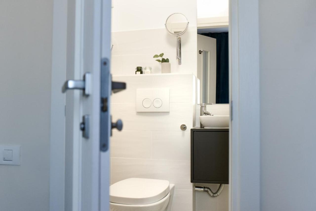 The Dream Apartment - Near Radisson Hotel Boekarest Buitenkant foto